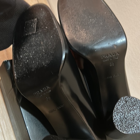 PRADA - Picture 4 of 4